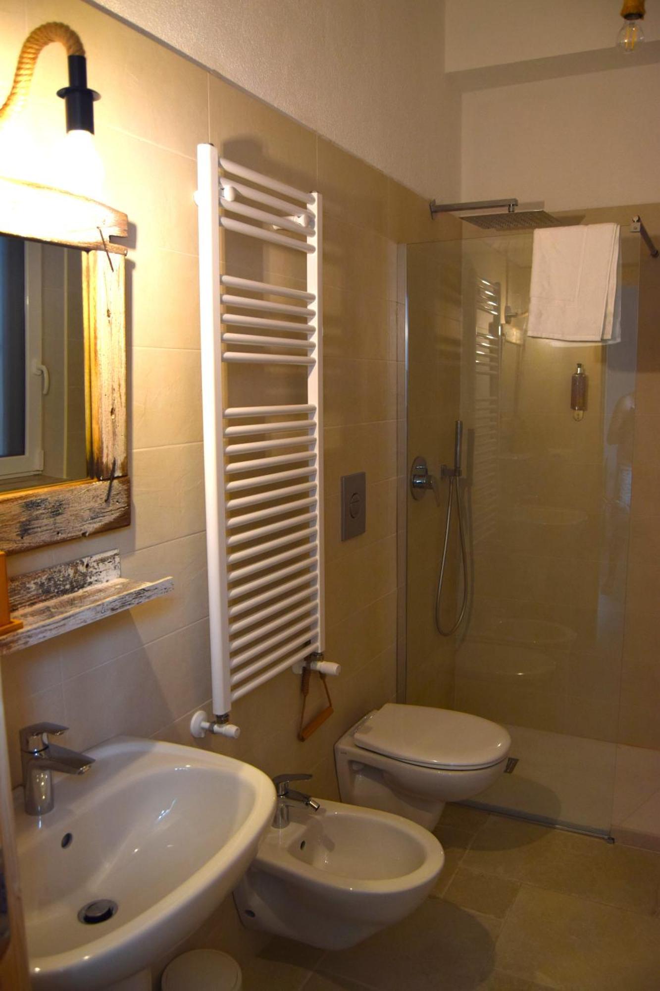 12 Passi Dal Mare Hotel Bari Exterior photo